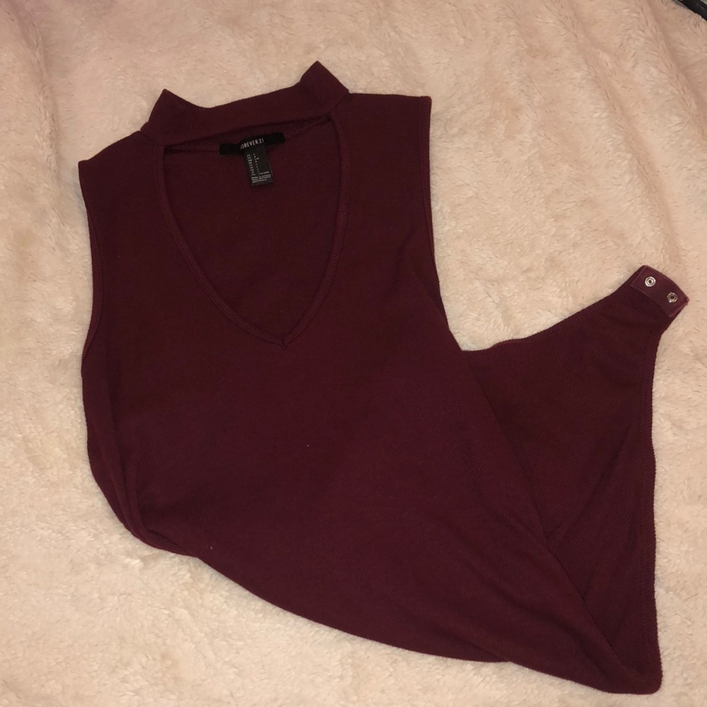 ⭐️Burgundy sleeveless bodysuit⭐️